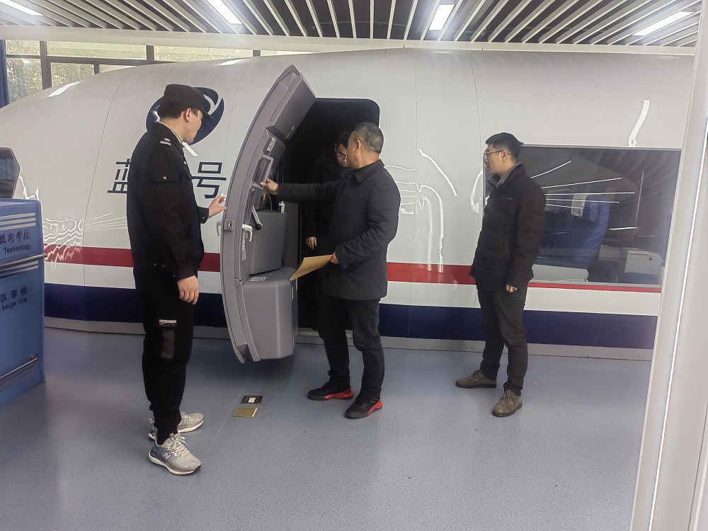 学校开展寒假、春节前安全检查