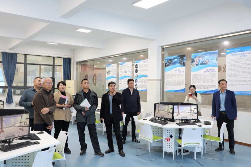 江苏省交通运输厅组织专家来校督查厅职业教育实训基地建设