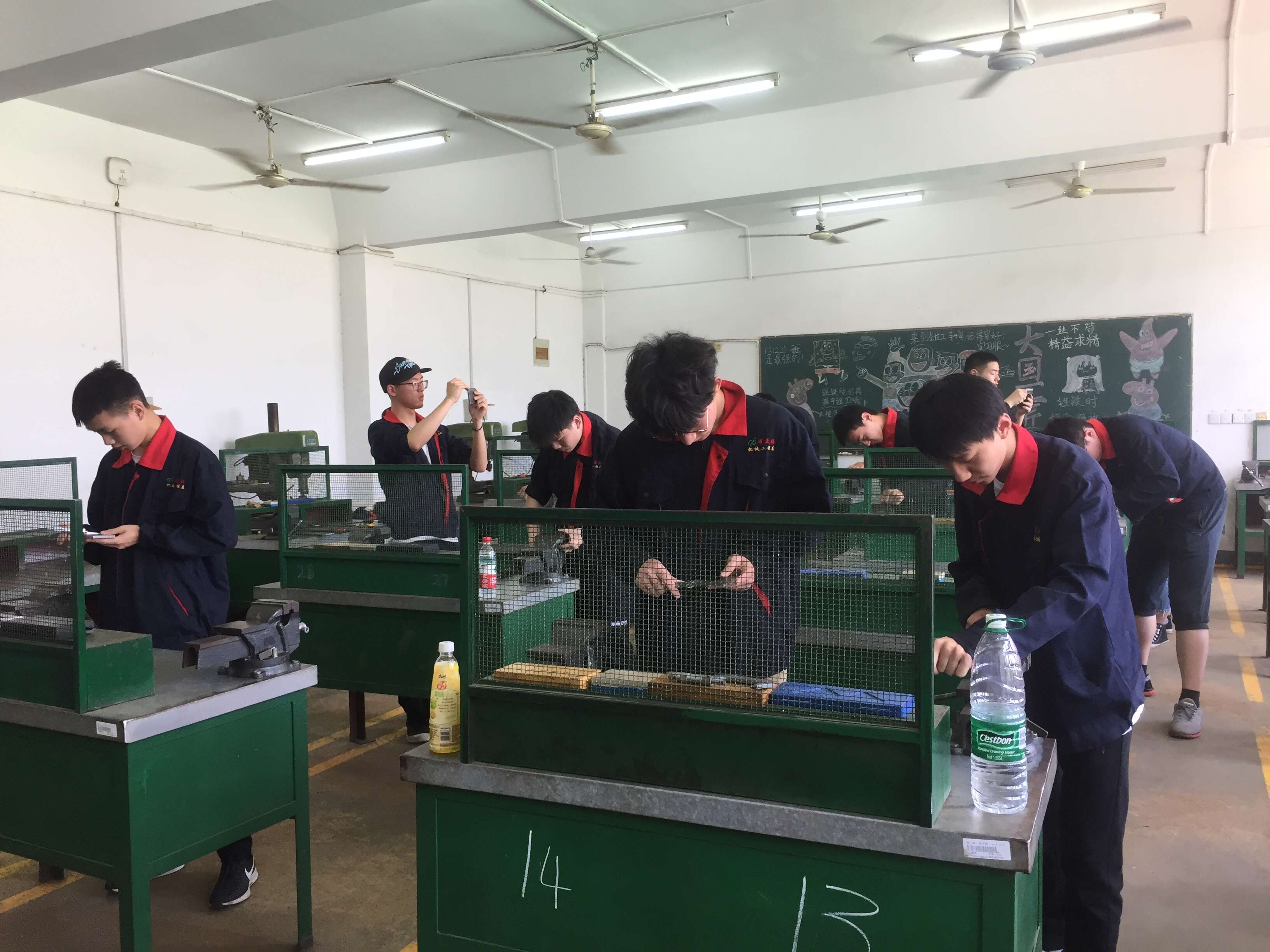 机械工程学院开展技能竞赛月活动