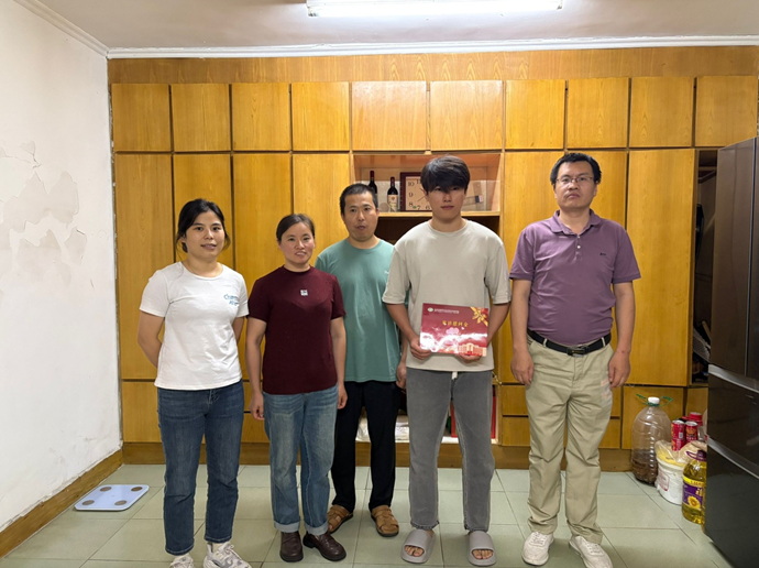 “夏日送关怀 家访润心田”|机械工程学院开展暑期家庭经济困难学生家访活动