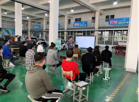 汽车工程学院疫情期间积极稳妥有序推进“1+X证书”培训