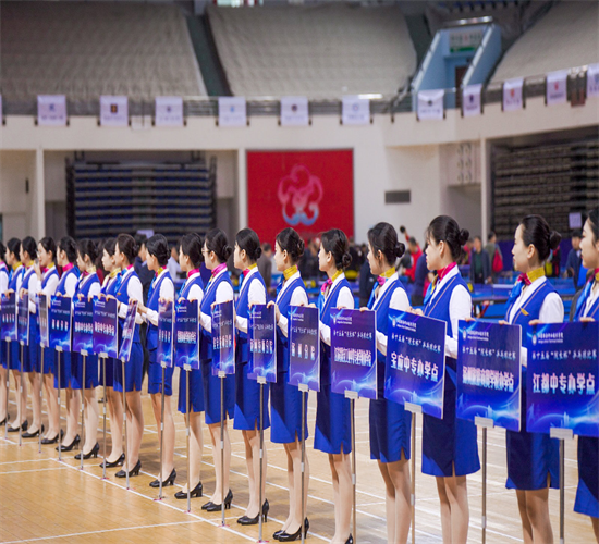 蓝红白，都是青春闪亮的颜色——无锡交校学子助力江苏联合职业技术学院第十五届“院长杯”乒乓球比赛